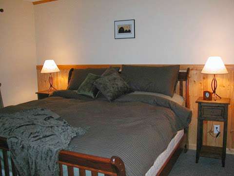Beavertail Lodge Bed and Breakfast